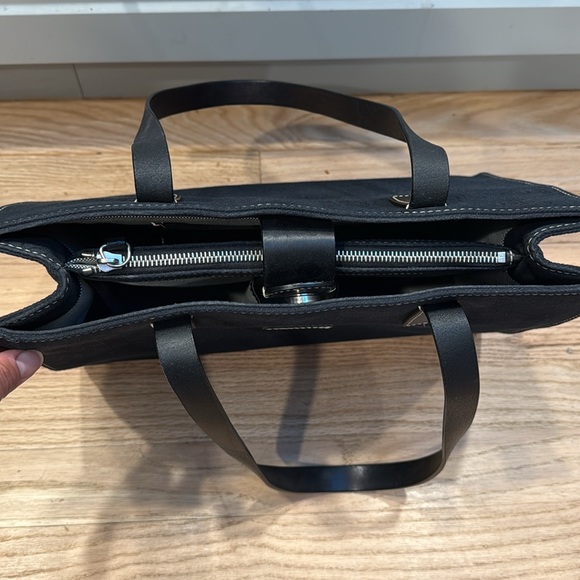 Dooney & Bourke Bag Black Tote EUC w White Stitching - Picture 6 of 11